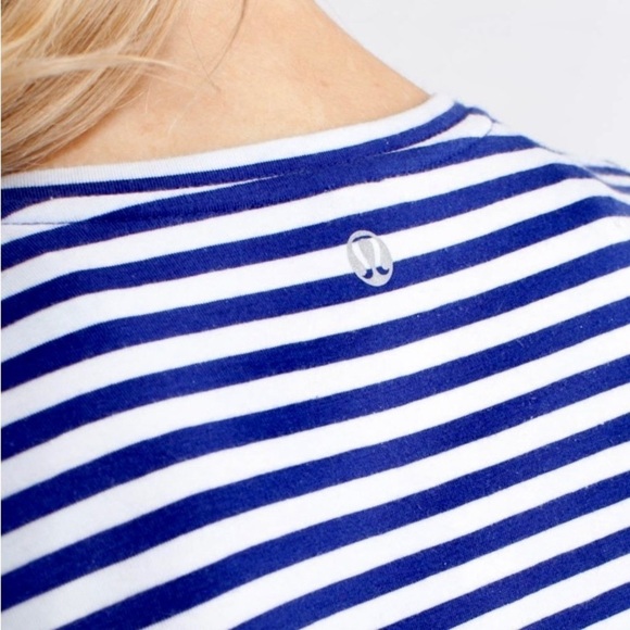 Lululemon Lively Crewneck Tee *Vitasea - Picture 5 of 13